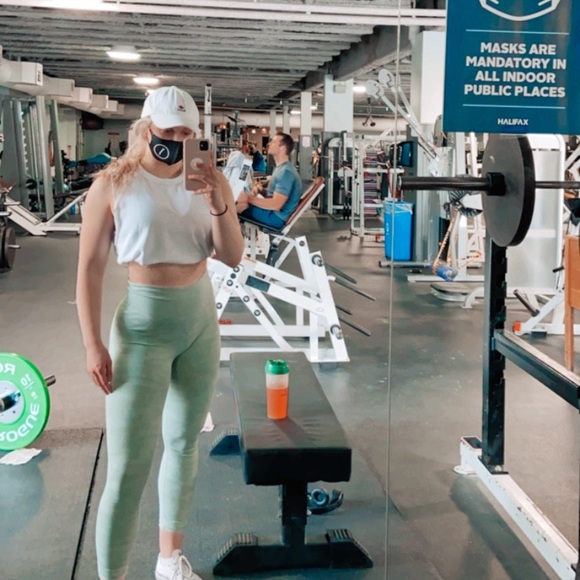 Meet your Posher, Breagh - Picture 1 of 1